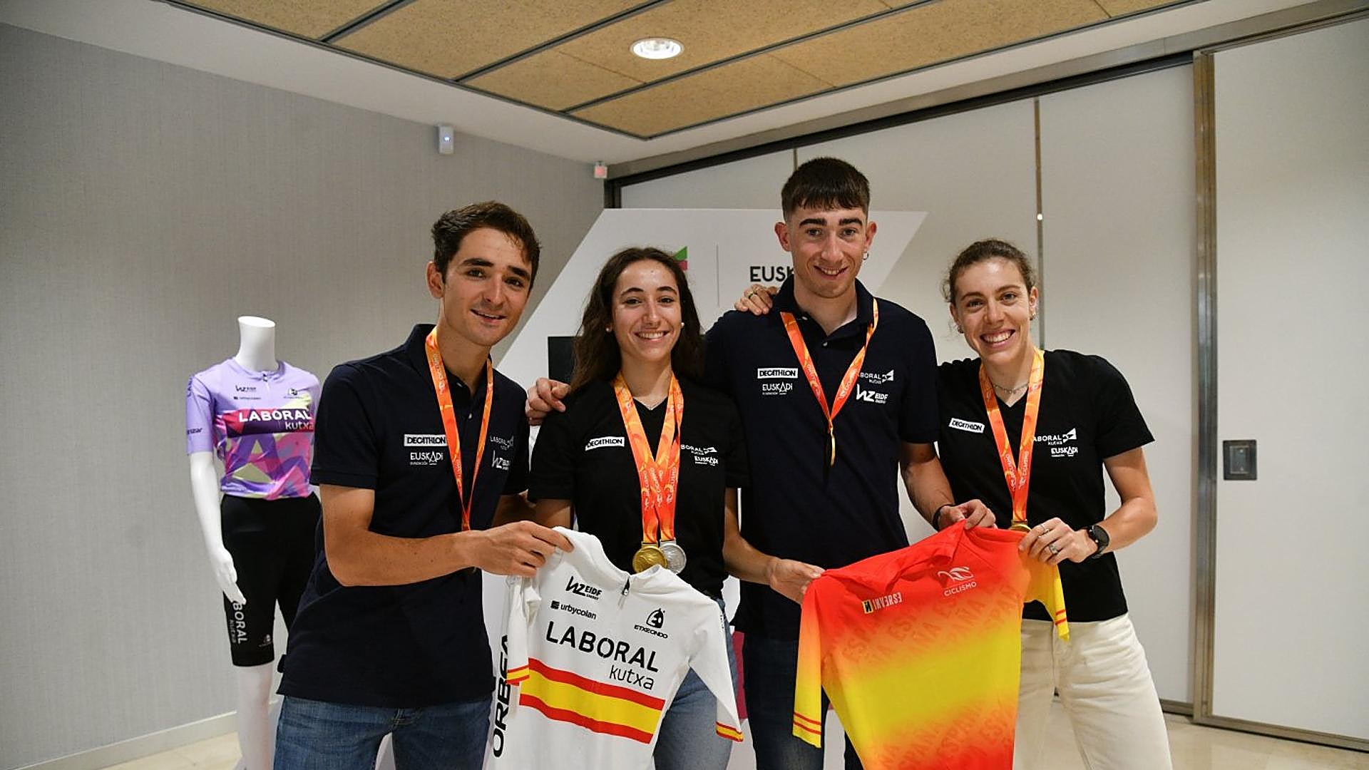 Ostolaza, nueva piel para el Giro | El Diario Vasco